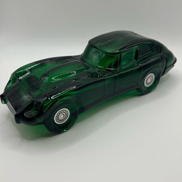 Avon VTG Green Jaguar Car Decanter EMPTY - Picture 2 of 7